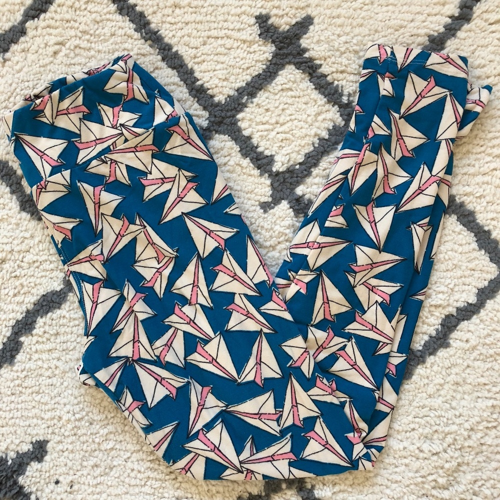 LuLaRoe OS Paper Airplane Leggings